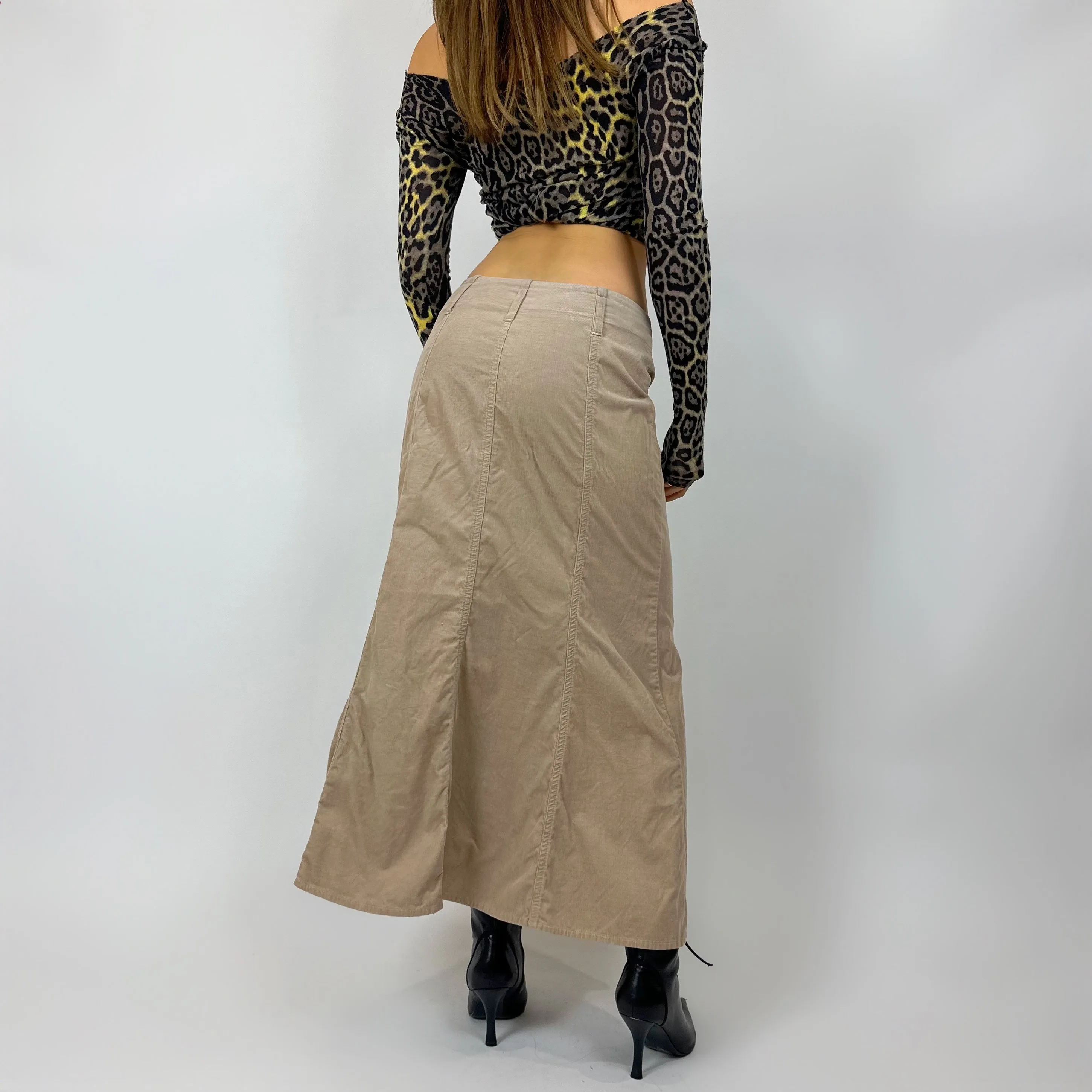 90s Tan Corduroy Maxi Skirt (S)