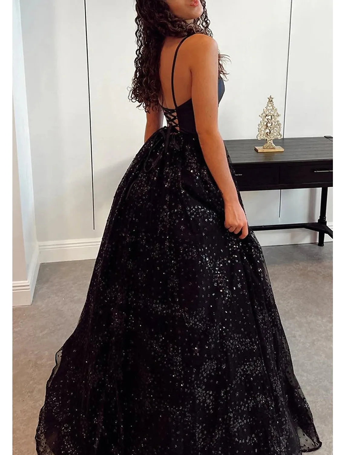 A-Line Prom Dresses Sparkle & Shine Dress Formal Wedding Party Floor Length Sleeveless V Neck Tulle with Pleats