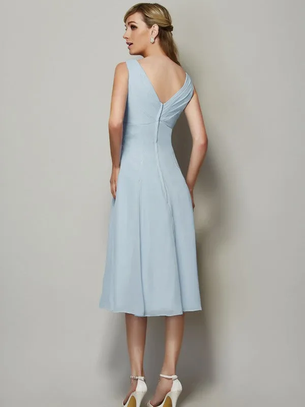 A-Line/Princess V-neck Sleeveless Pleats Short Chiffon Bridesmaid Dresses