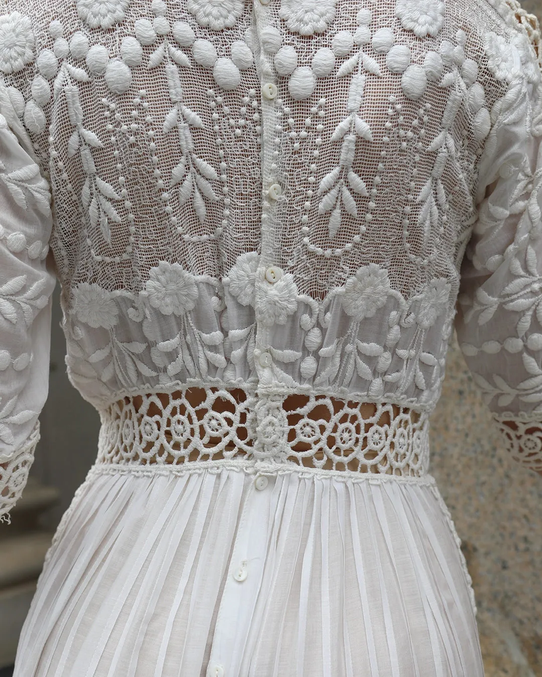 Antique Edwardian Embroidered Ivory Lace Dress