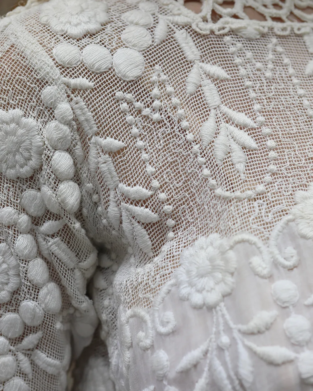 Antique Edwardian Embroidered Ivory Lace Dress
