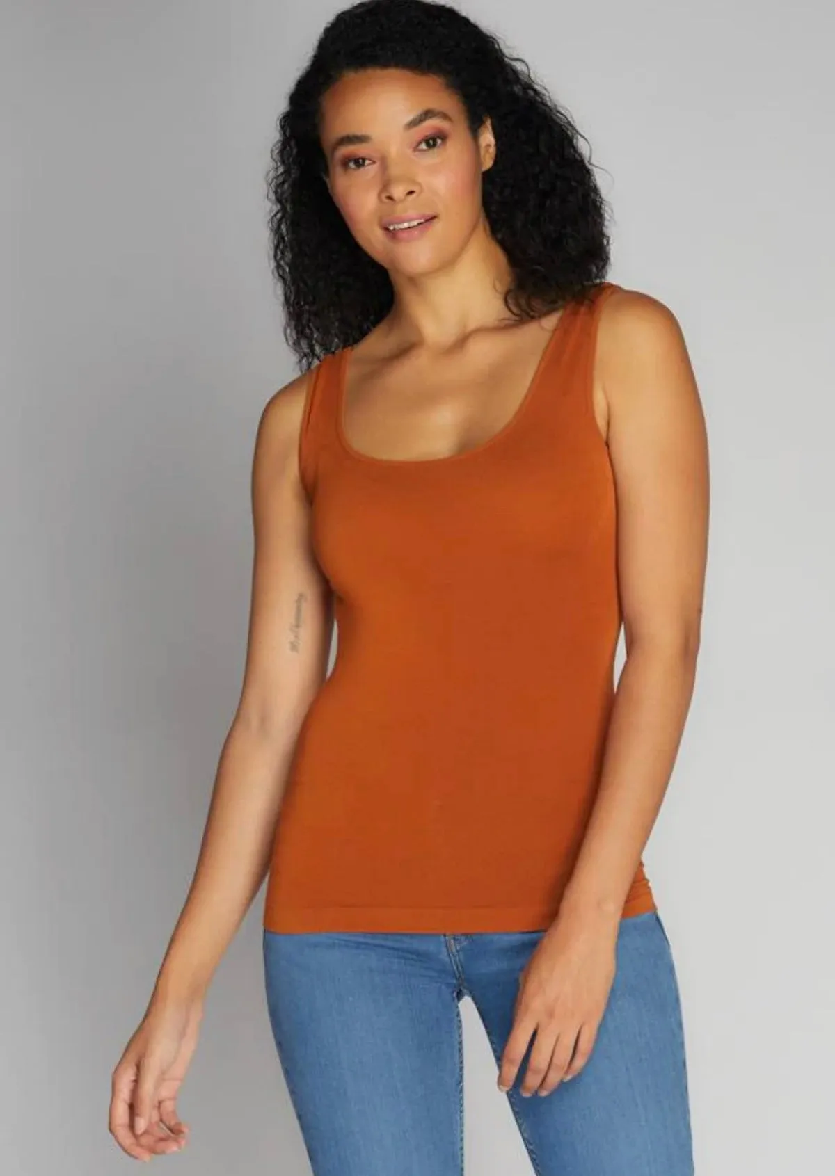 C'EST MOI BAMBOO SHORT TANK*