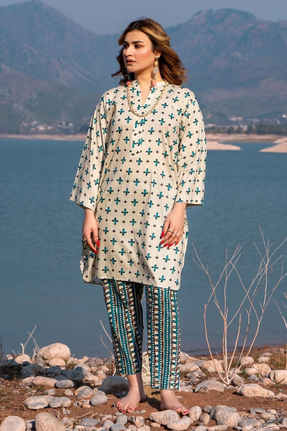 Ittehad | Embroidered Lawn | I-31