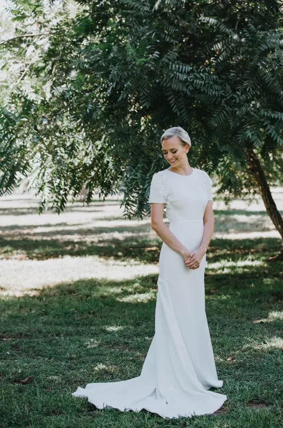 Sarah Seven - Madison Sample Gown